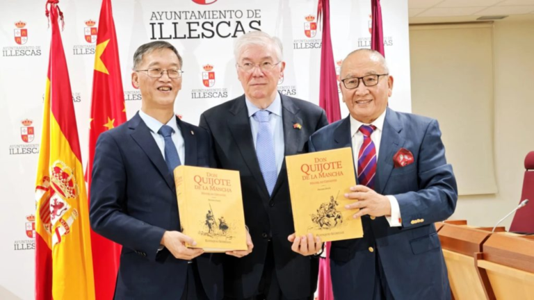 姚敬大使走访Illescas，与基金会举行交流座谈，市政府热情接待