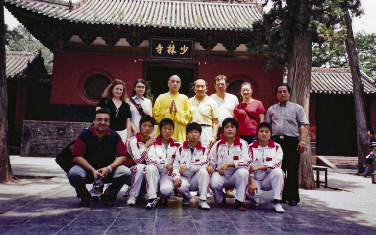 2001年 中国河南省嵩山少林寺访问
